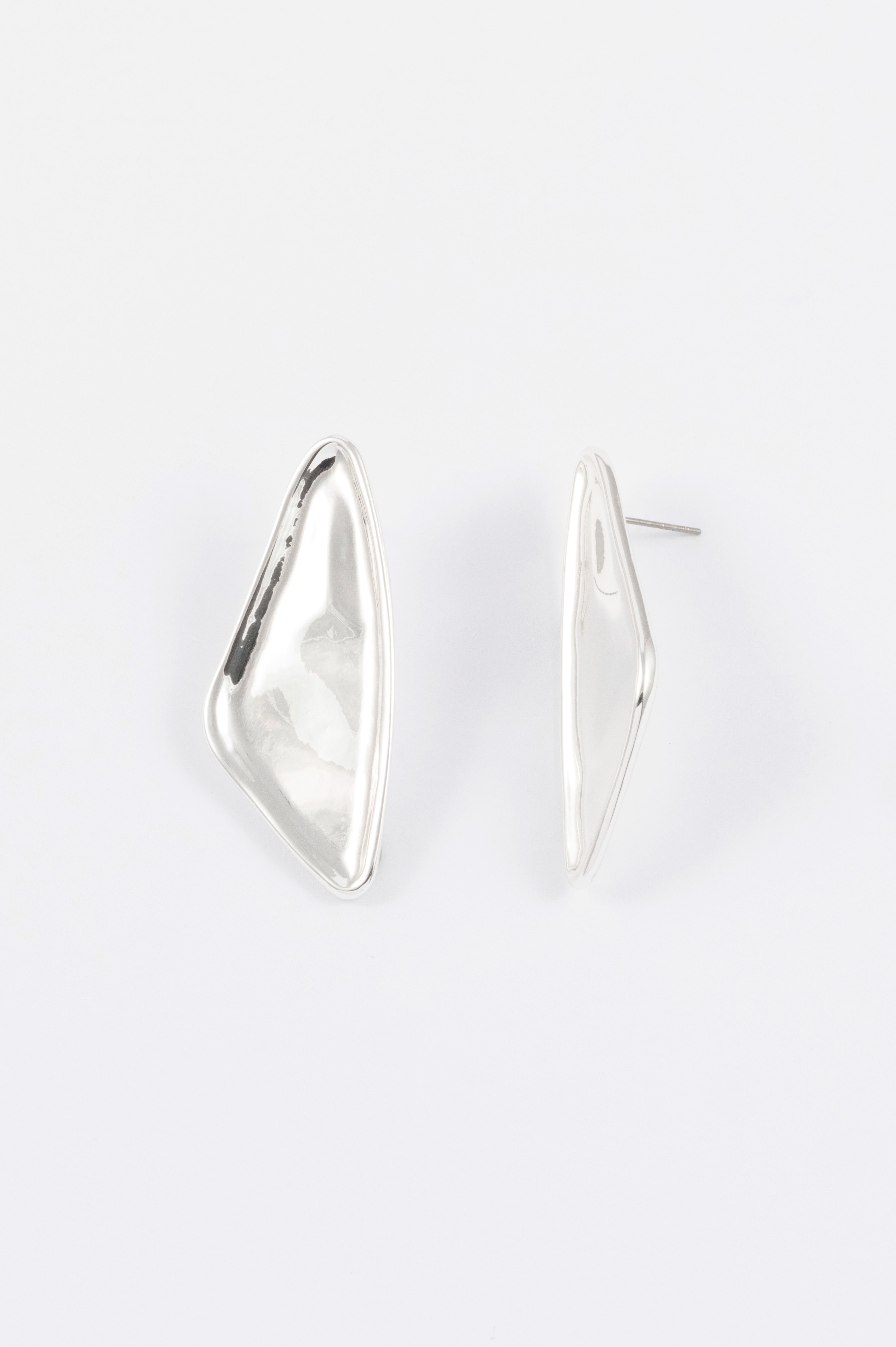 SILVER POLISHED MOLTEN KITE EARRING