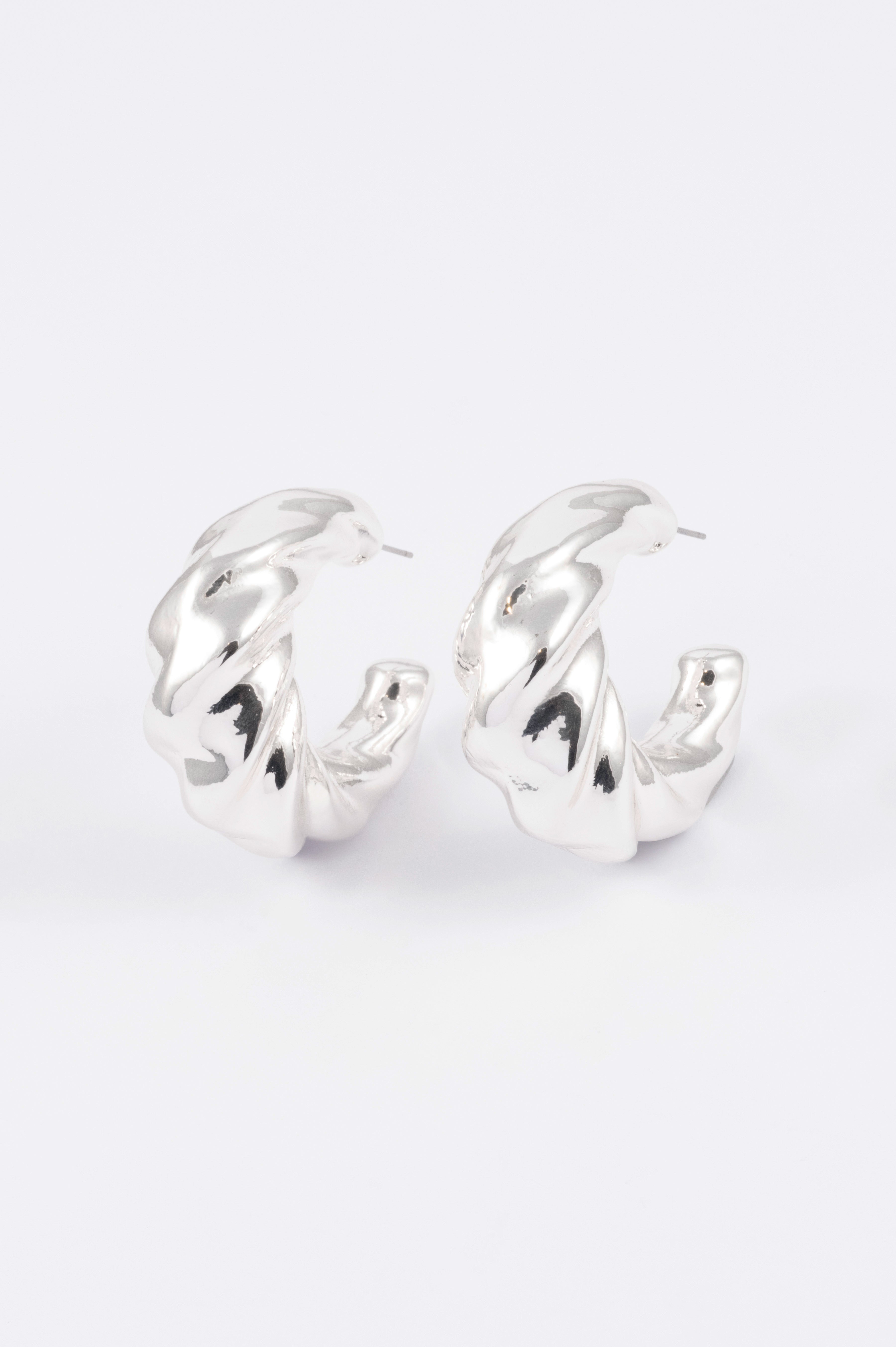 SILVER POLISHED CHUBBY CROISSANT  EARRING