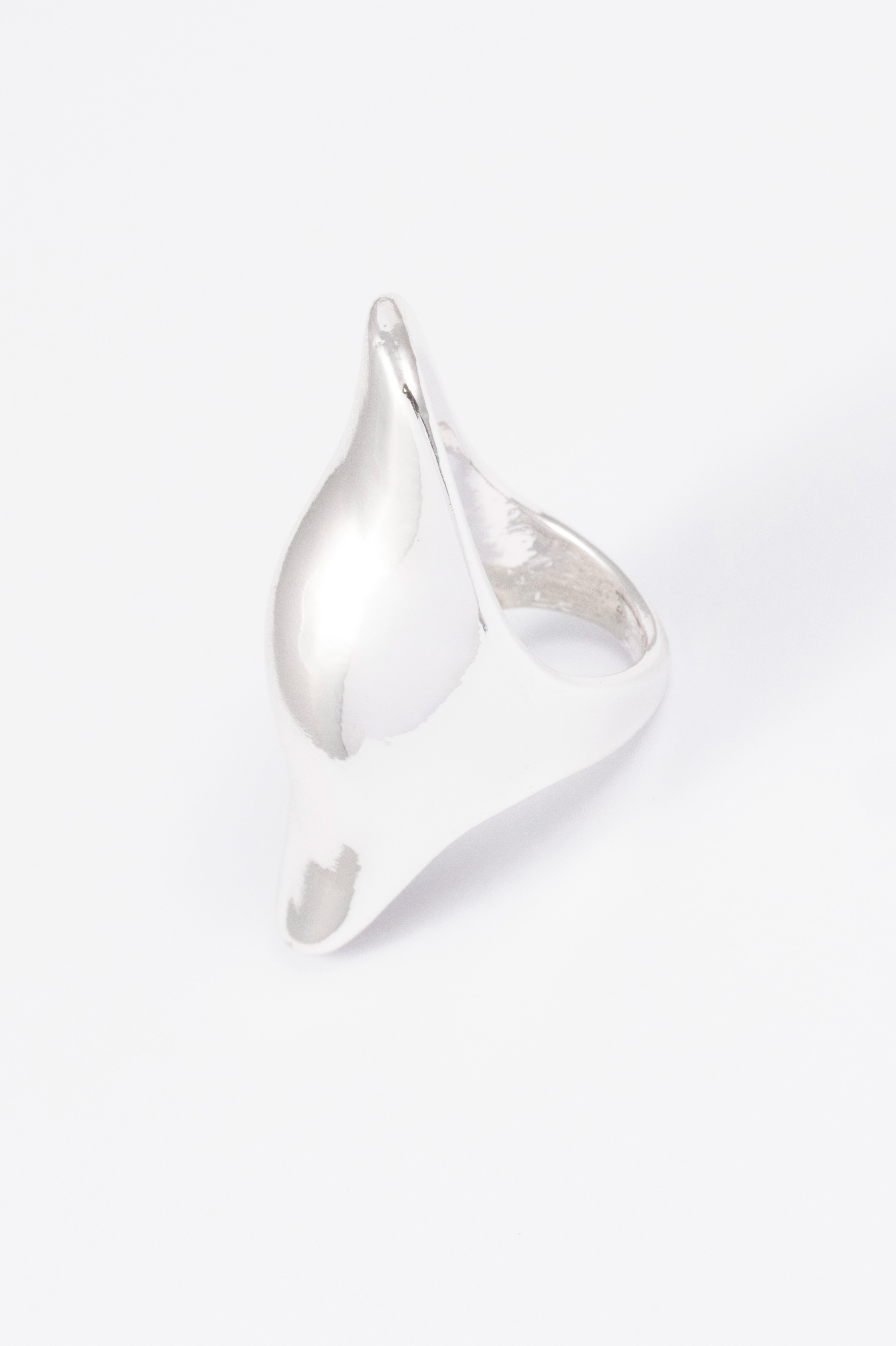 SILVER POLISHED LARGE SHIELD RING S/M