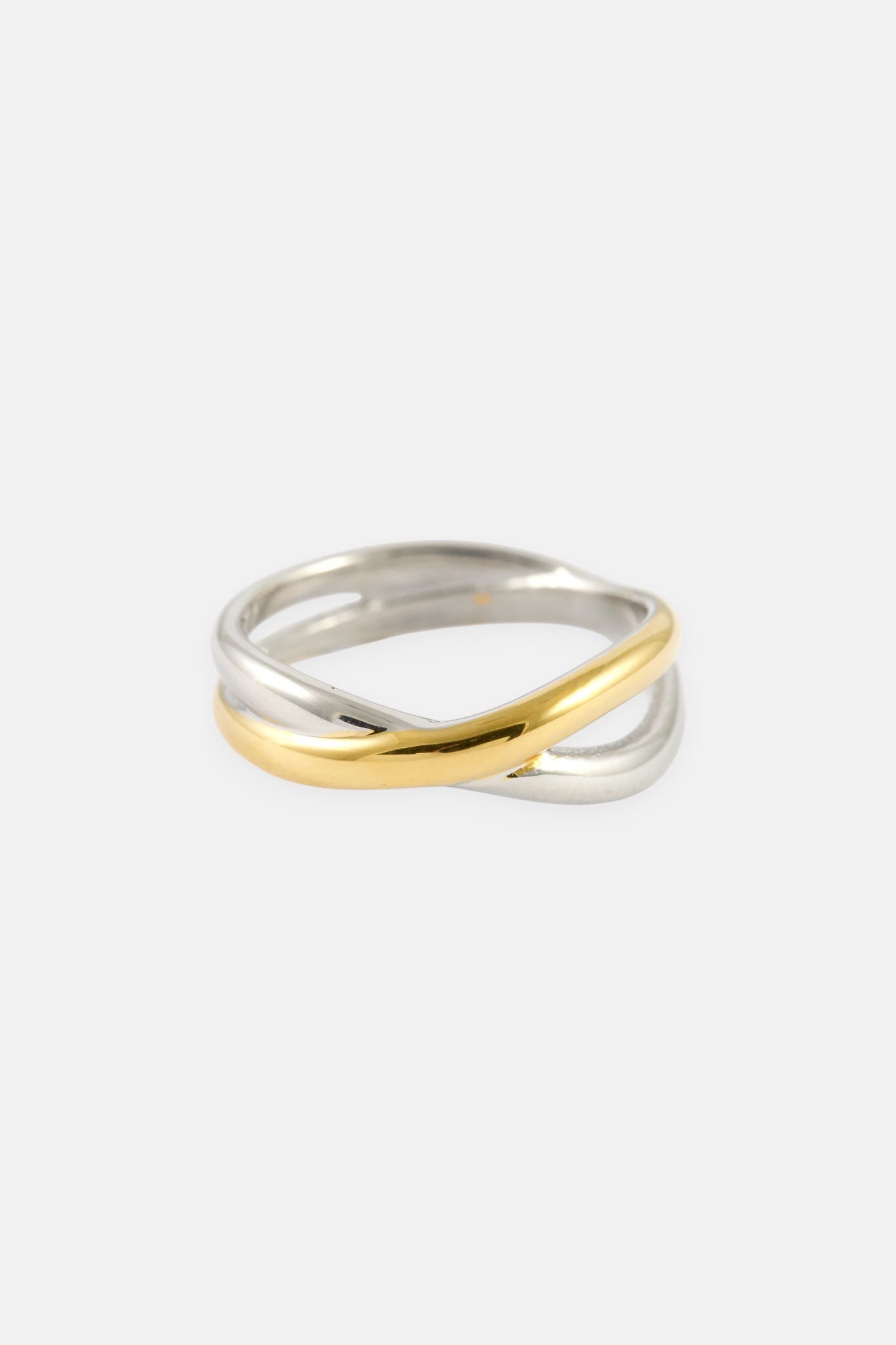 WP TWO TONE CROSS OVER RING - SM